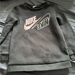 Girls Nike 4T sweatshirt